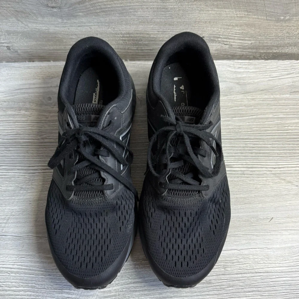 New Balance 520 Men's Black and grey Athletic Shoes size 11 wide 4E
